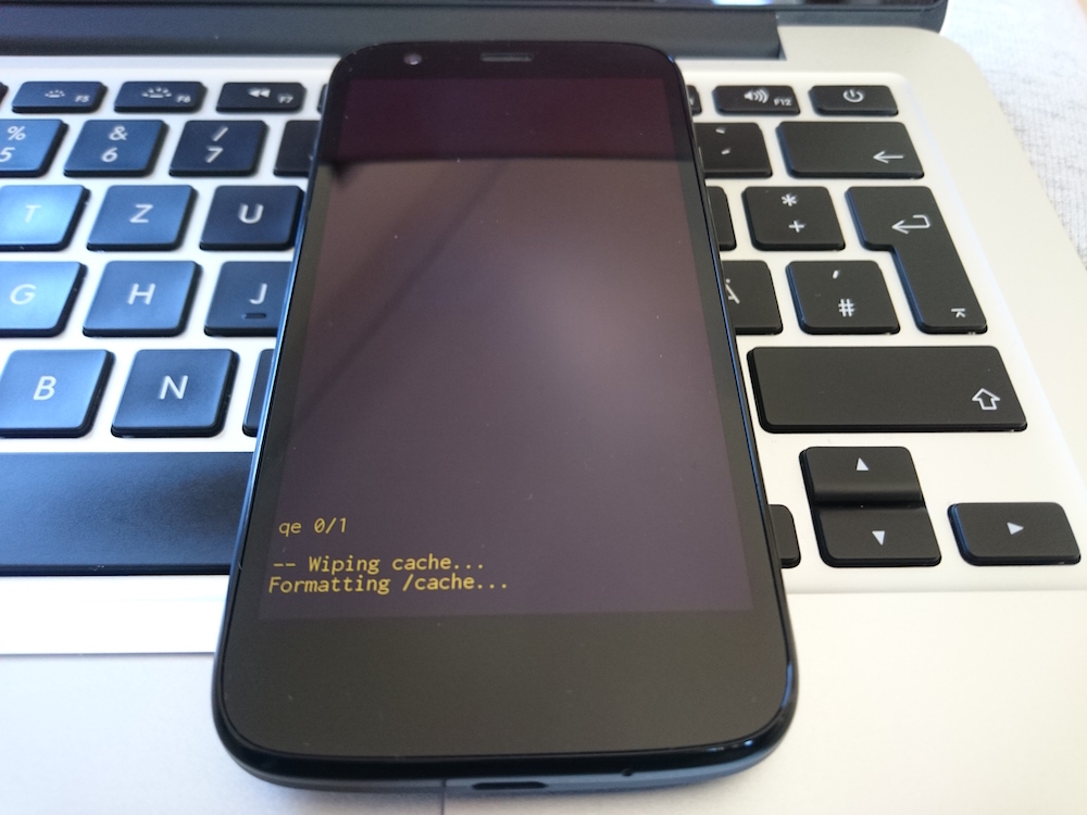 Der Moto G Wipe Cache Vorgang (Bild: Copyright Benjamin Blessing).