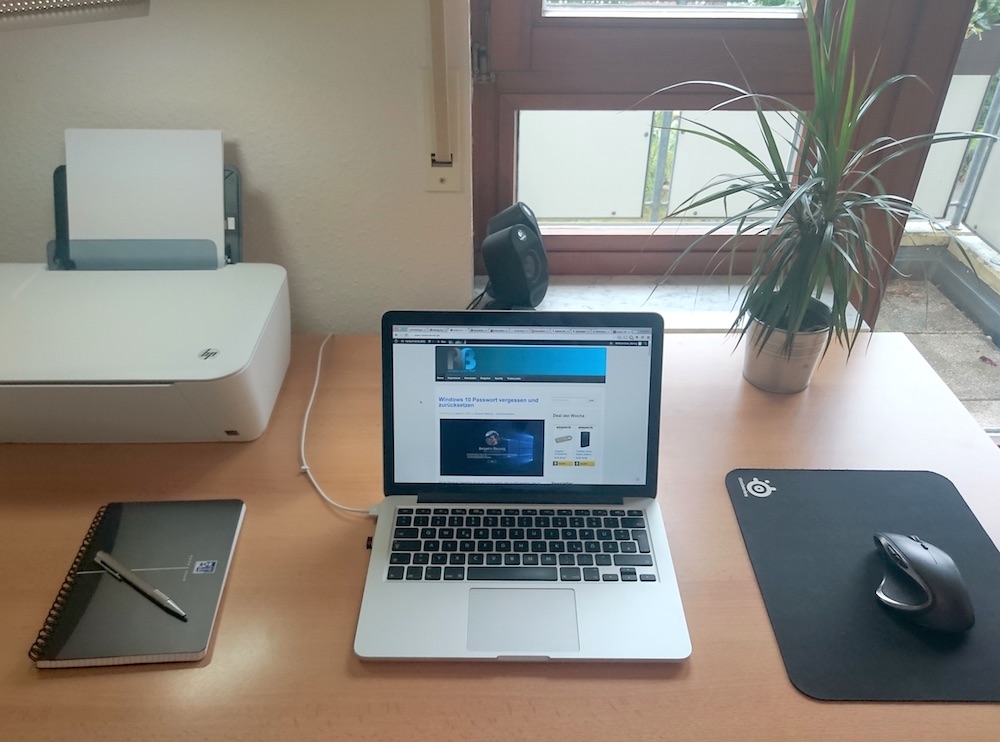 Ein guter Arbeitsplatz ist auch im Homeoffice wichtig (Copyright Benjamin Blessing).