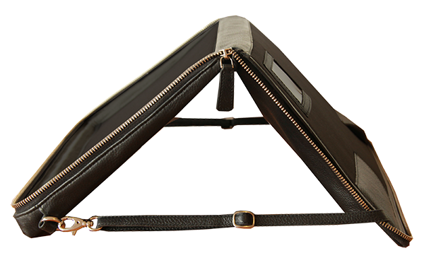 Helcy Notebooktasche aufgebaut