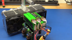 Die Rückseite der hellsten Taschenlampe der Welt