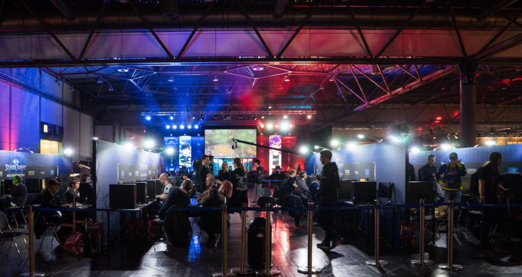 E-Sports zieht zehntausende Zuschauer an