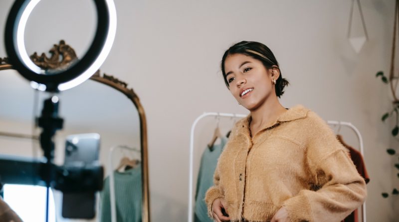 Sollten Social Media Influencer eine eigene Website haben?